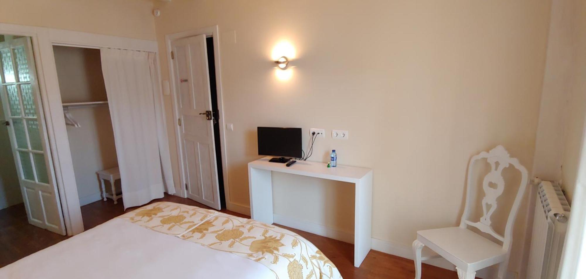 Hostal Camponaraya Bagian luar foto